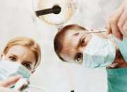 Se buscan auxiliares-administrativos-recepcionistas en clinca dental